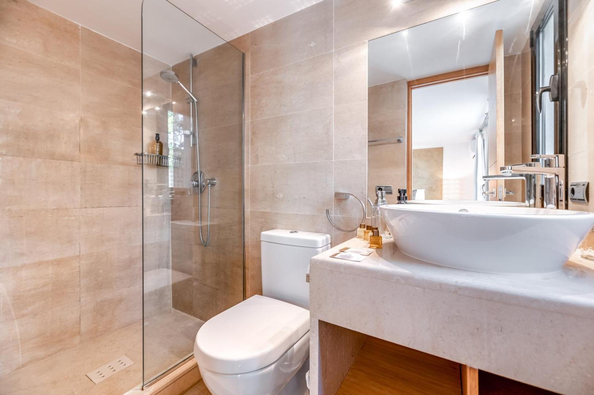 Villa Vacation I La Cabane, Prestige, Heated Pool, 300m To The Marbella