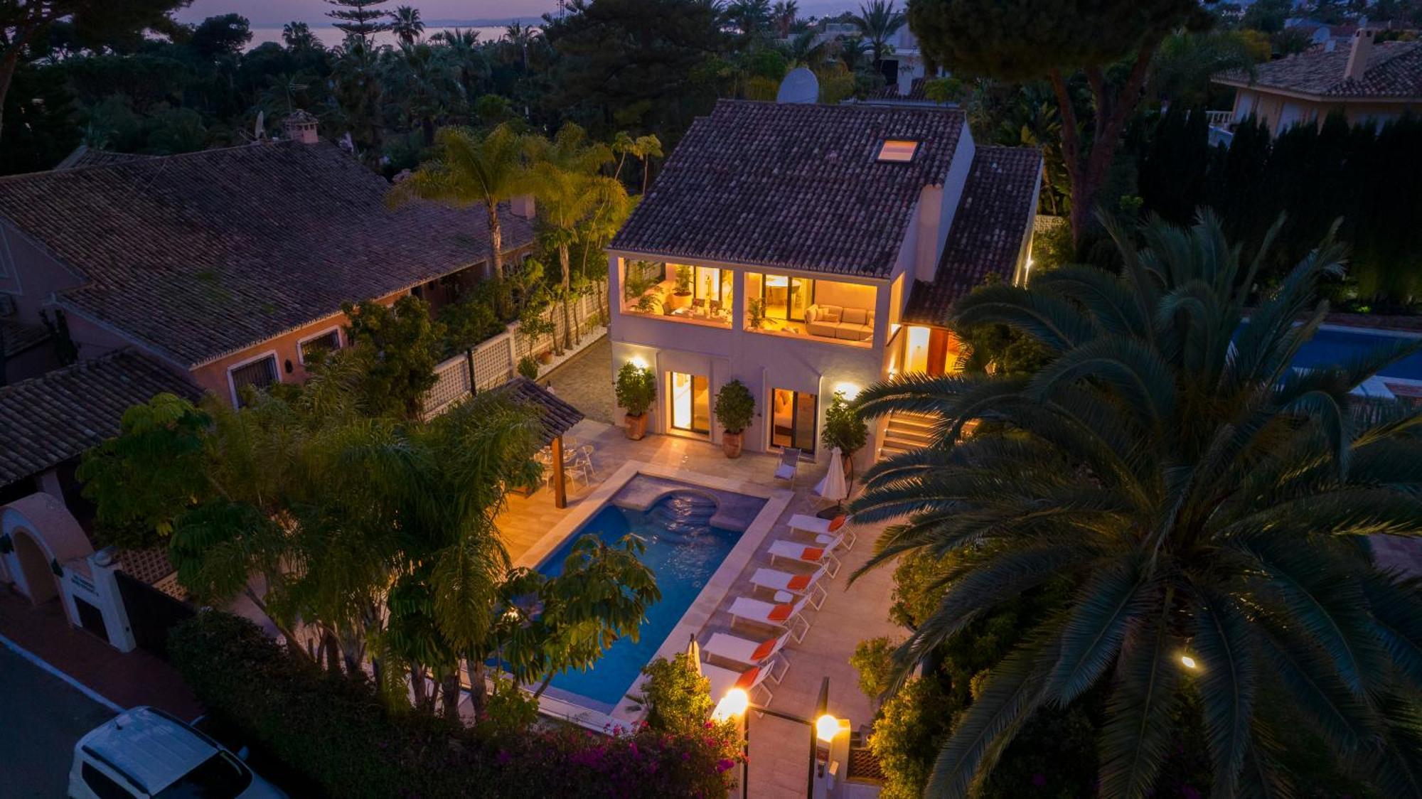 Vacation I La Cabane, Prestige, Heated Pool, 300m To The